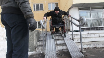 Москвичам хотят запретить препятствовать установке пандусов в домах